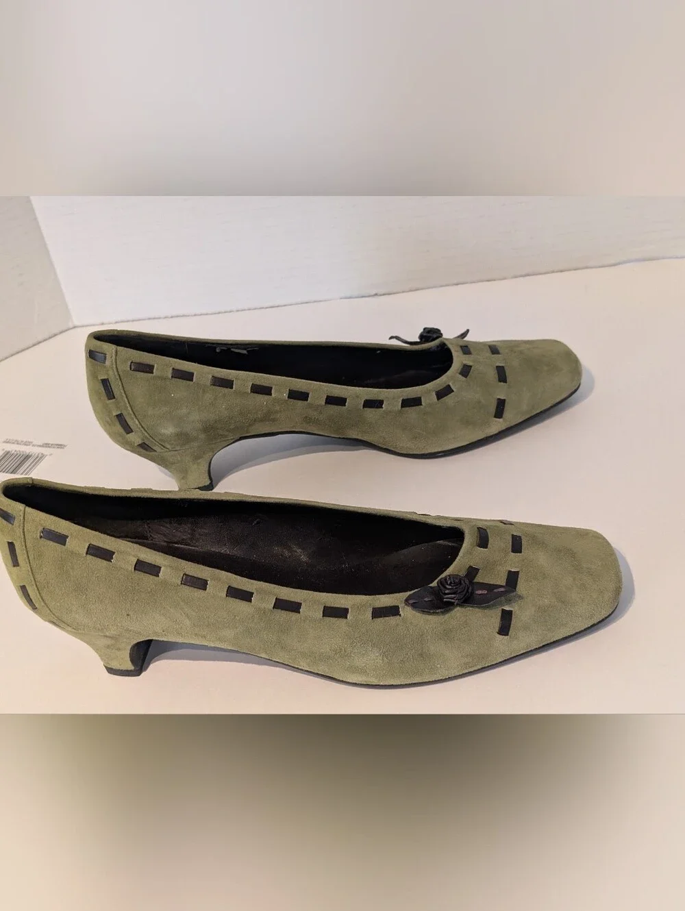 Van Eli Green Suede Pumps Sz. 10M